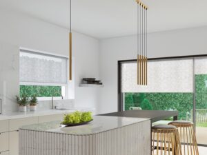 Miniatura 9 - Aranžmá kuchyně se třemi zlatými LED tubusy nad ostrůvkem