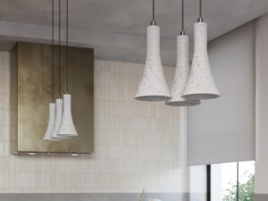 Miniatura 5 - Kuchyně z velkým oknem a třemi bílými lampami závěsnými