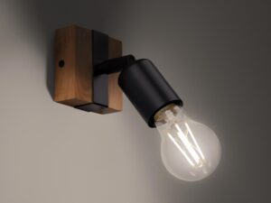 Miniatura 2 - Nástěnná lampa s dřevěnou základnou a černým reflektorem