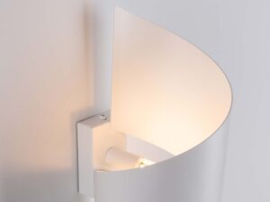 Miniatura 6 - Widoczna LED žárovka v bílém kinkiecie spiralnym