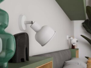 Miniatura 12 - Bílý nástěnné svítidlo u posteli v stylowej aranžmá ložnice